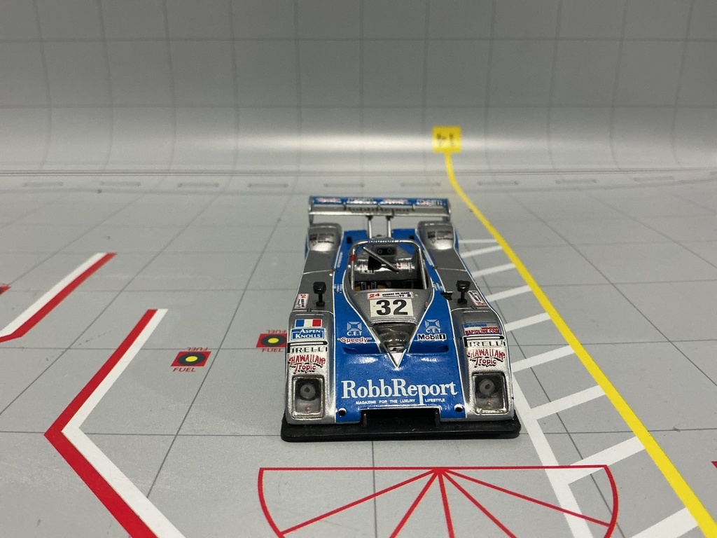 1:43 SPARK RILEY & SCOTT MKIII #32 LE MANS 99 image