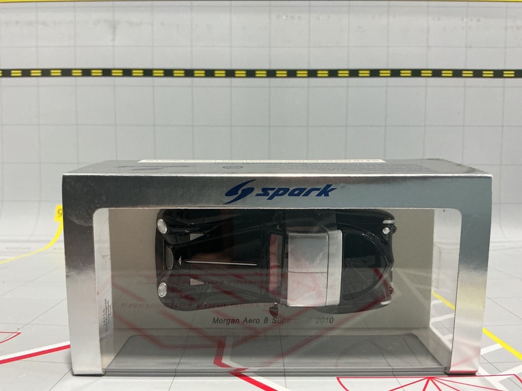 1:43 SPARK MORGAN AERO 8 SUPERSPORT 2010 image