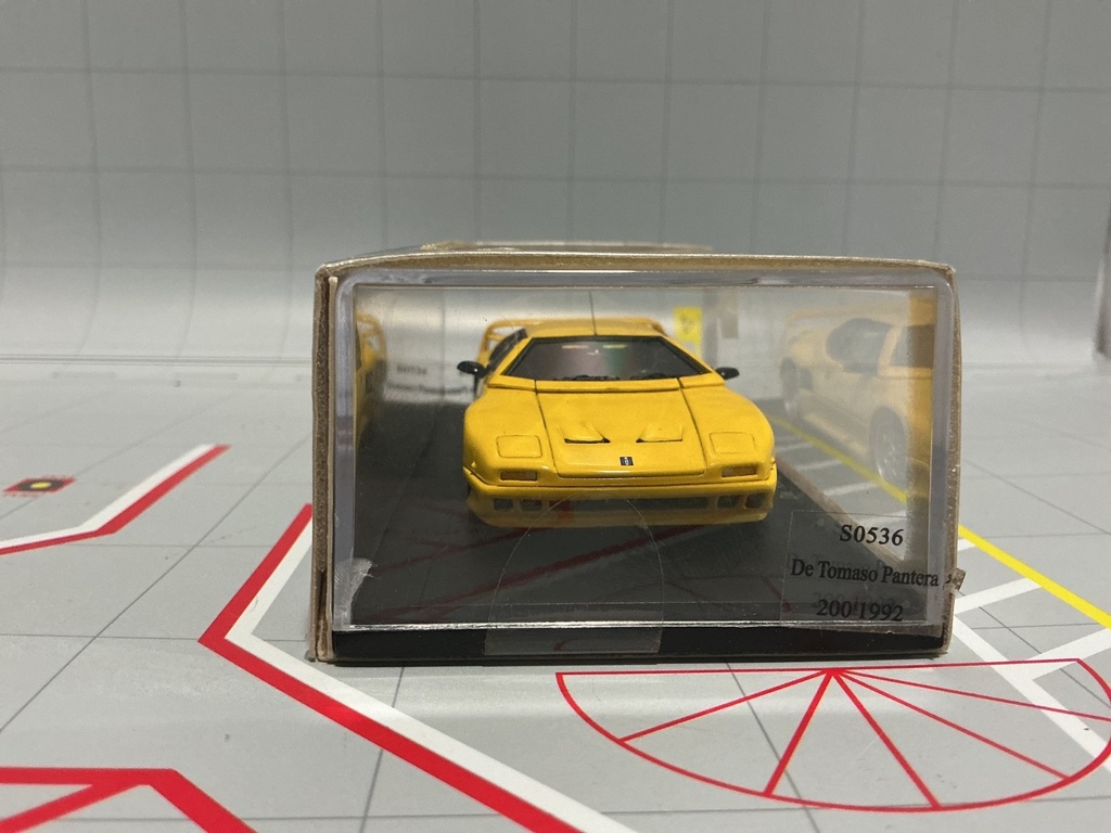 1:43 SPARK DE TOMASO PANTERA 200 1992 image