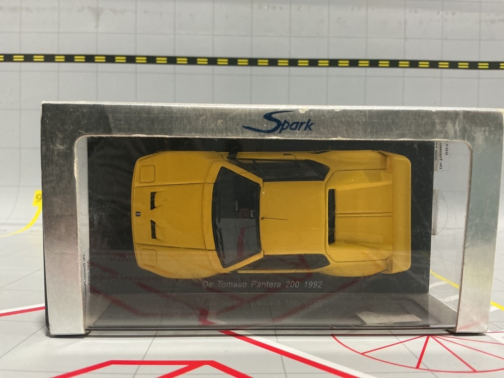 1:43 SPARK DE TOMASO PANTERA 200 1992 image