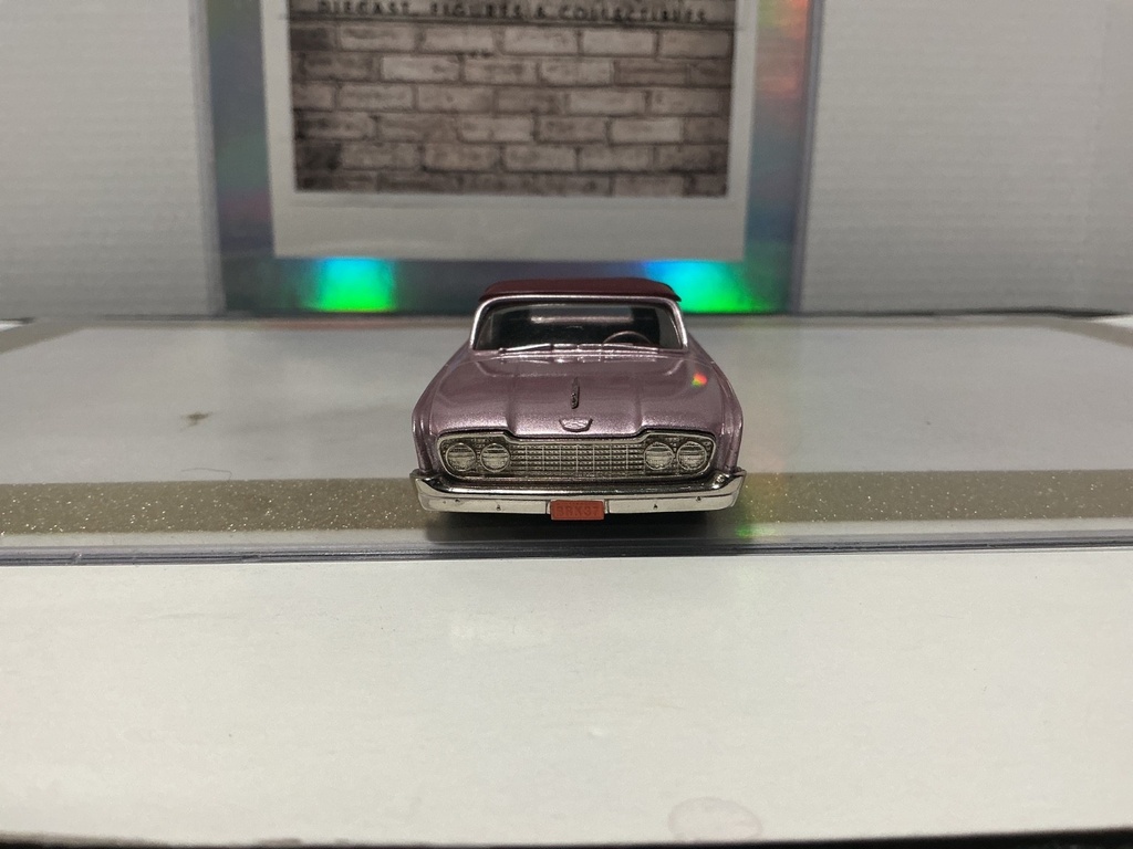 1/43 BROOKIN MODELS #37 1960 FORD SUNLINER PURPLE image