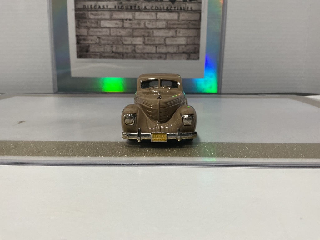 1/43 BROOKIN MODELS #38 1939 GRAHAM COMBO COUPE TAN image