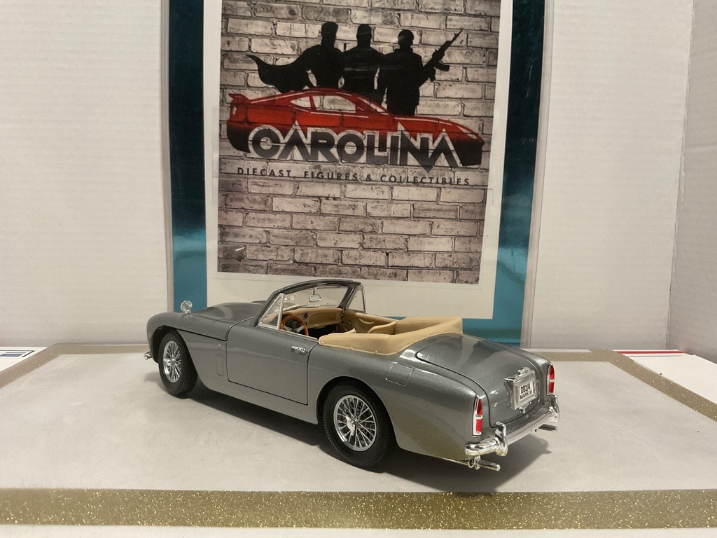 1/18: ROAD SIGNATURE 1958 ASTON MARTIN DB2/4 SILVER ON TAN image