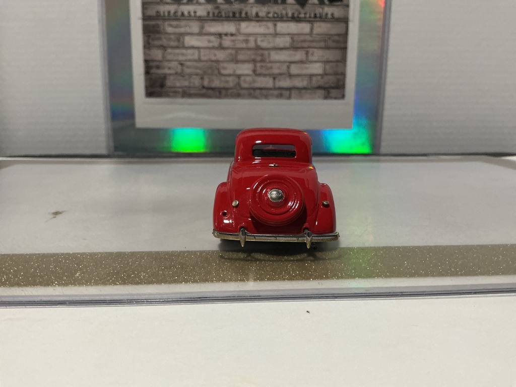1/43 BROOKIN MODELS RED 1935 PLYMOUTH 5-WINDOW COUPE BRK90 image