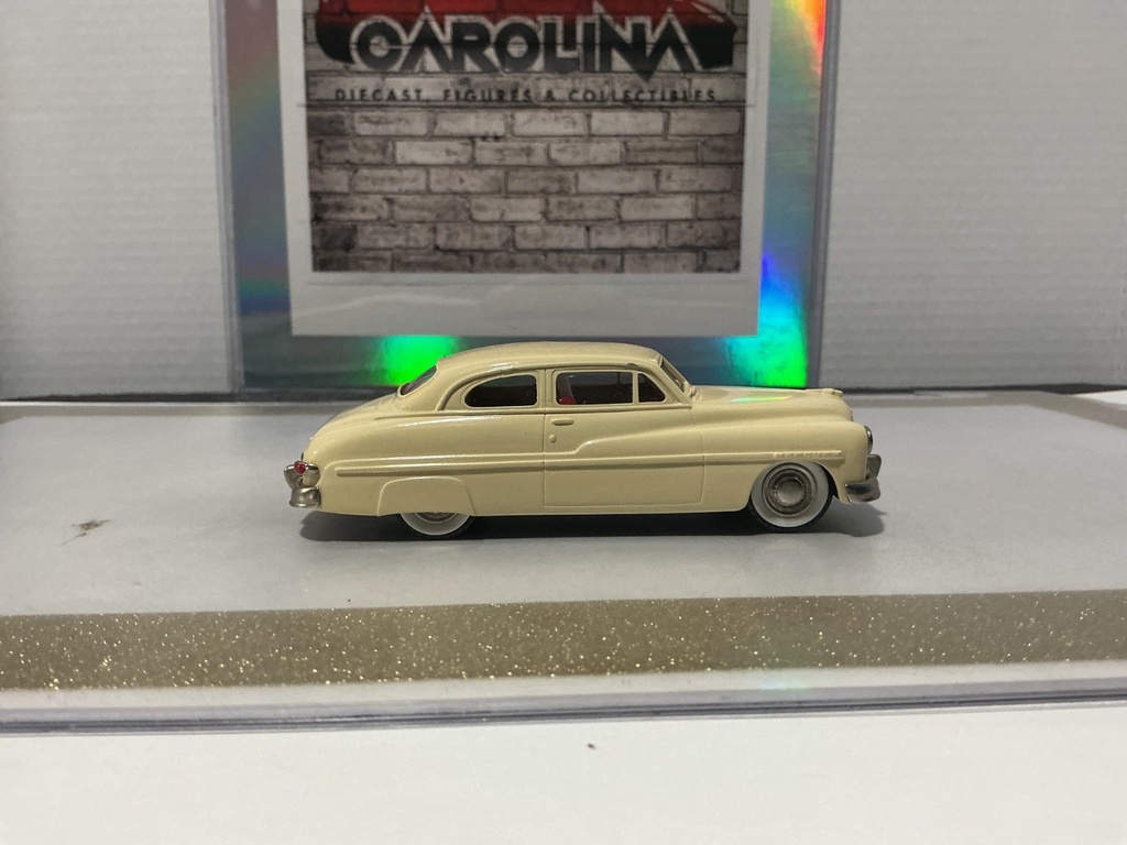 1/43 BROOKIN MODELS #15 1949 MERCURY 2 DOOR COUPE CREAM ON RED image