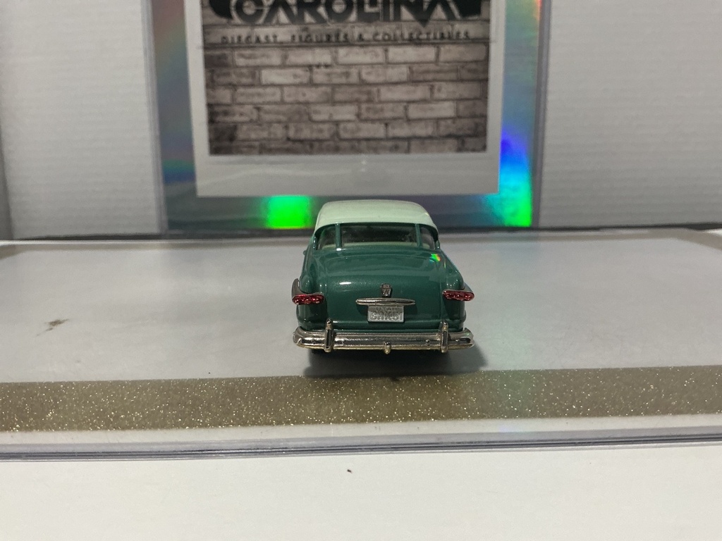1/43 BROOKIN MODELS BRK51 1951 FORD VICTORIA GREENBRIAR GREEN/SEA GREEN image