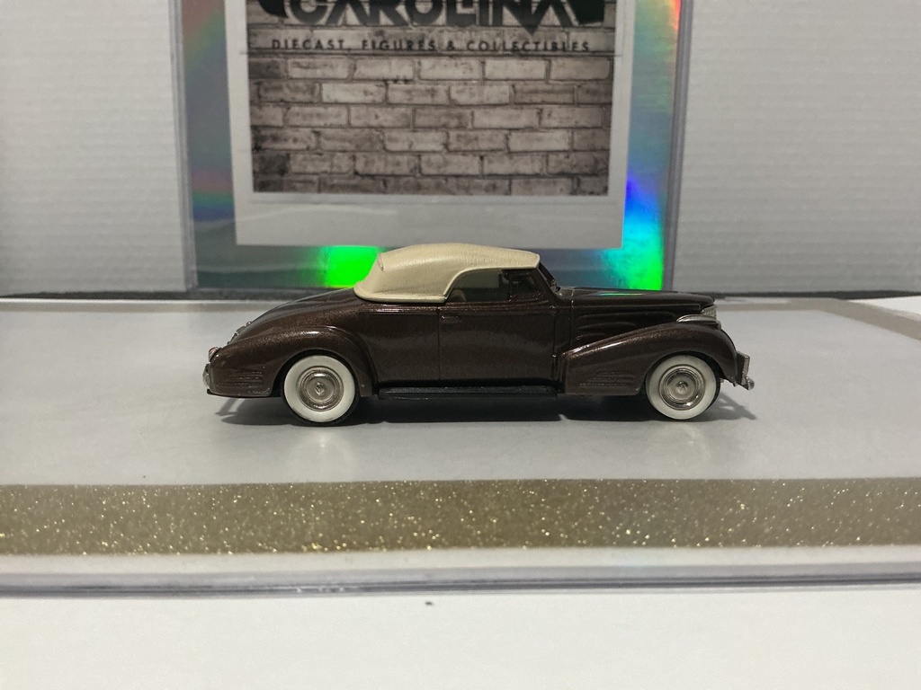 1/43 BROOKLIN MODELS #14 1940 BROWN CADILLAC V16 CONVERTIBLE WITH TAN TOP image