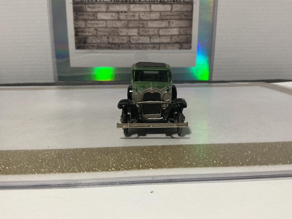 1/43 BROOKLIN MODELS 1930 FORD MODEL A GREEN image