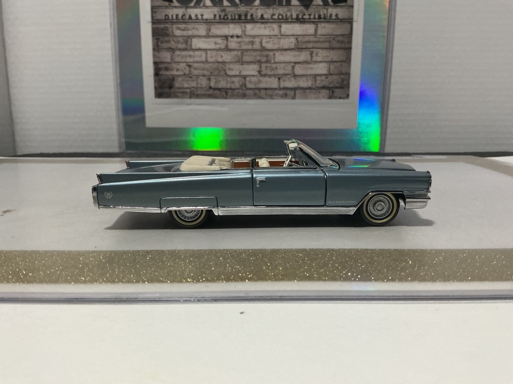 1/43 FRANKLIN MINT PRECISION 1963 CADILLAC ELDORADO BIARRITZ - BLUE image