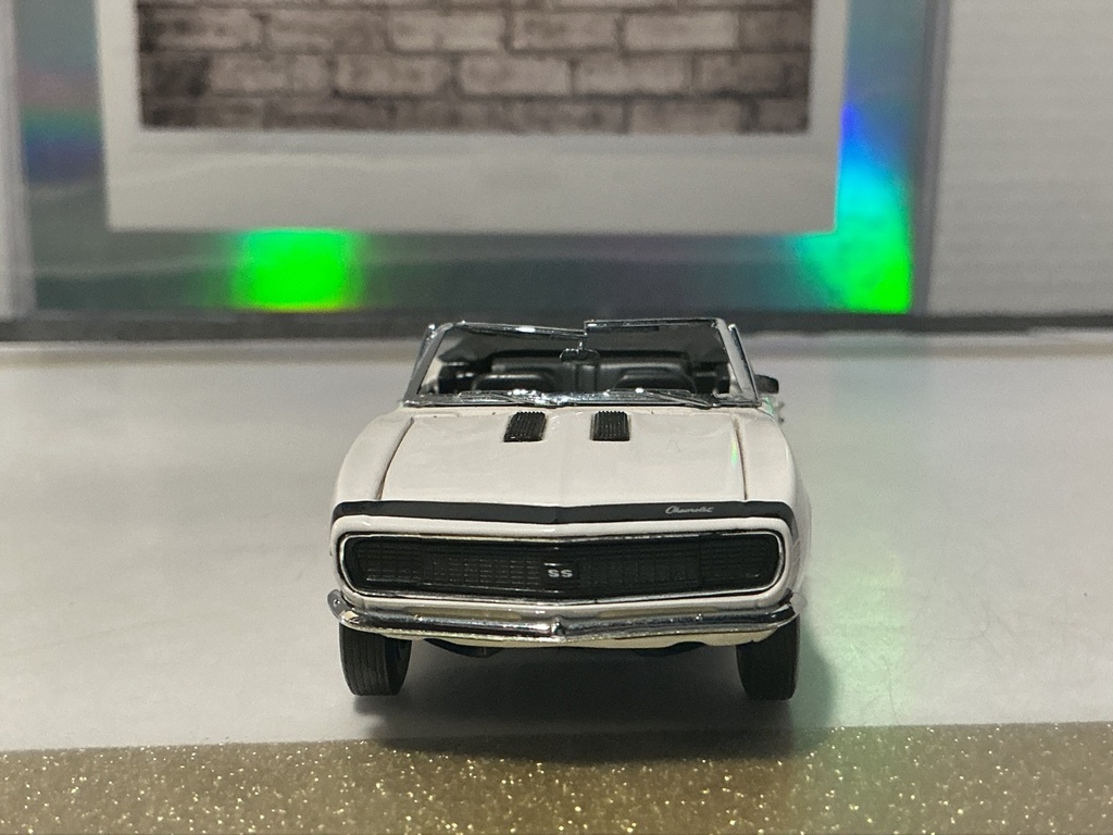 1/43 FRANKLIN MINT PRECISION ‘67 CHEVROLET CAMARO SS 350 WHITE *WINDSHIELD BROKE image