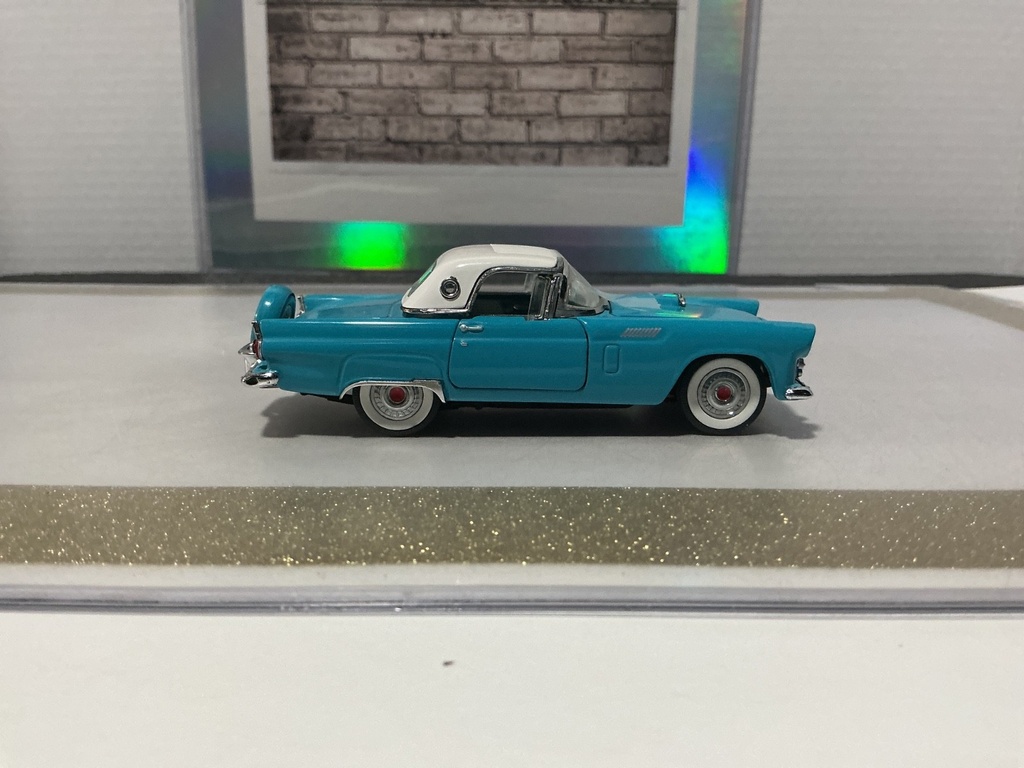 1/43 FRANKLIN MINT PRECISION 1956 FORD THUNDERBIRD BLUE/WHITE TOP *TOP COMES OFF image