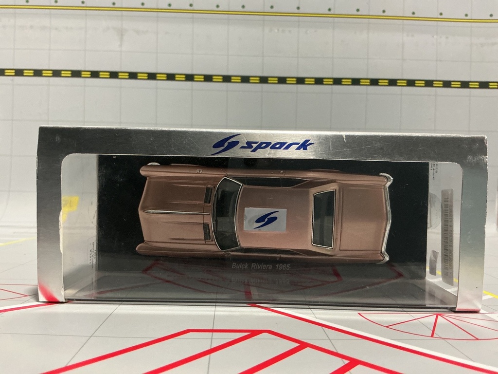 1:43 SPARK BUICK RIVERA 1965 PINK image