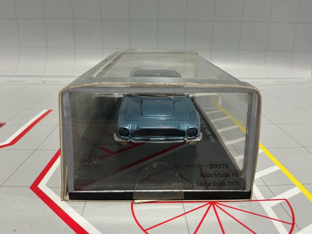 1:43 SPARK ASTON BUICK V8 OSCAR INDIA 1978 image