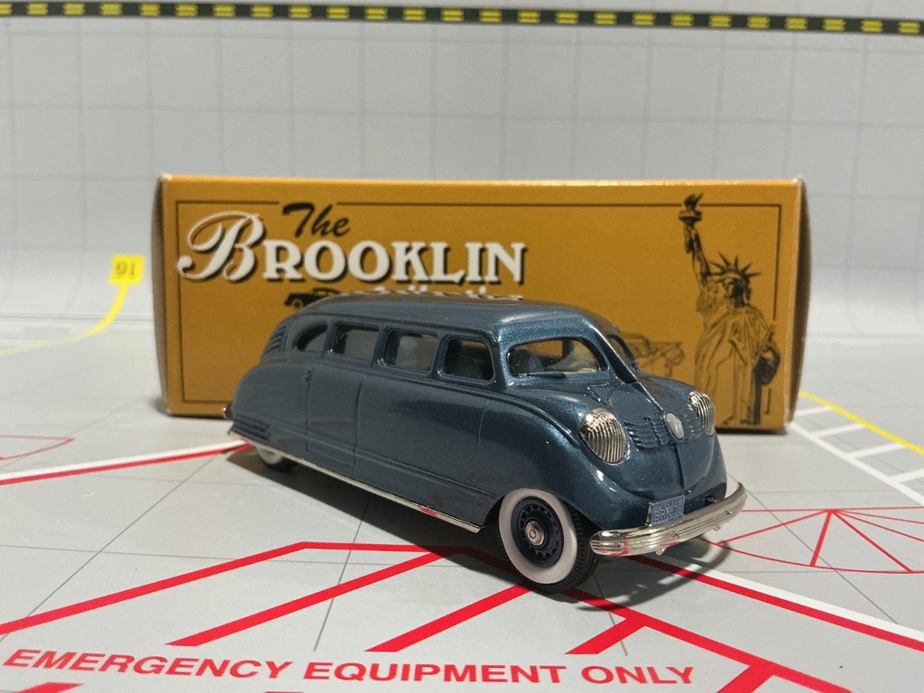 1:43 BROOKLIN MODELS 1936 STOUT SCARAB image