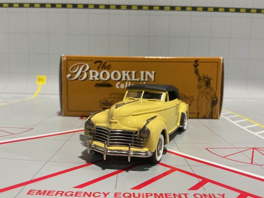 1:43 BROOKLIN MODELS BRK 85 1941 CHYRSLER NEW YORKER CONVERTIBLE image