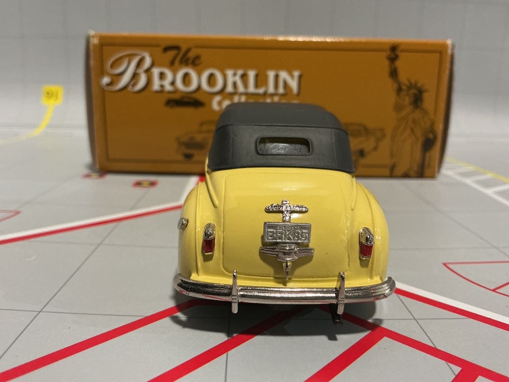 1:43 BROOKLIN MODELS BRK 85 1941 CHYRSLER NEW YORKER CONVERTIBLE image