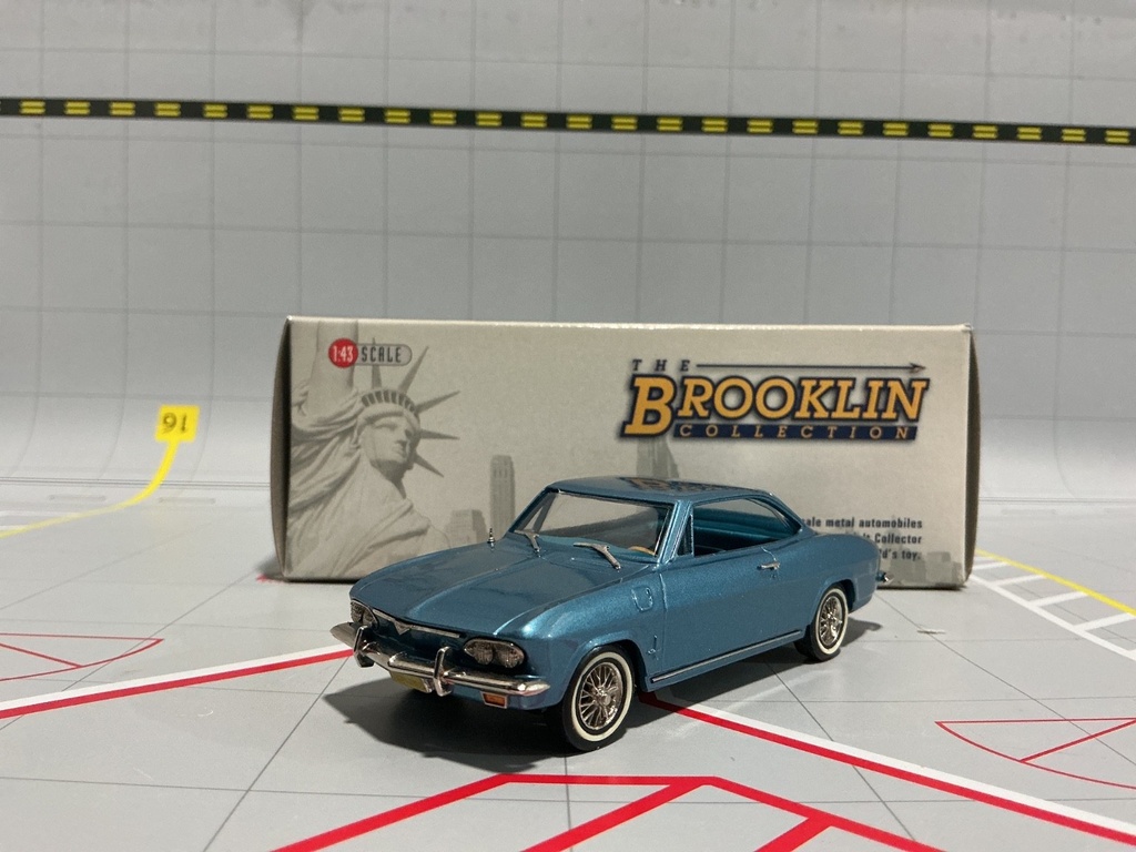 1:43 BROOKLIN MODELS BRK 139 1967 CHEVROLET CORVAIR MONZA (NANTUCKET BLUE POLY) image