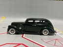 1:43 BROOKLIN MODELS BRK 141 1937 LINCOLN K 7 PASSENGER SEDAN EVERGREEN POLY image