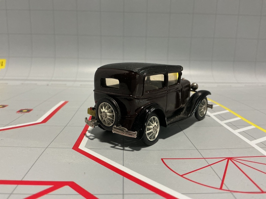 1:43 BROOKLIN MODELS 1930 SEDAN MODEL A #5 image