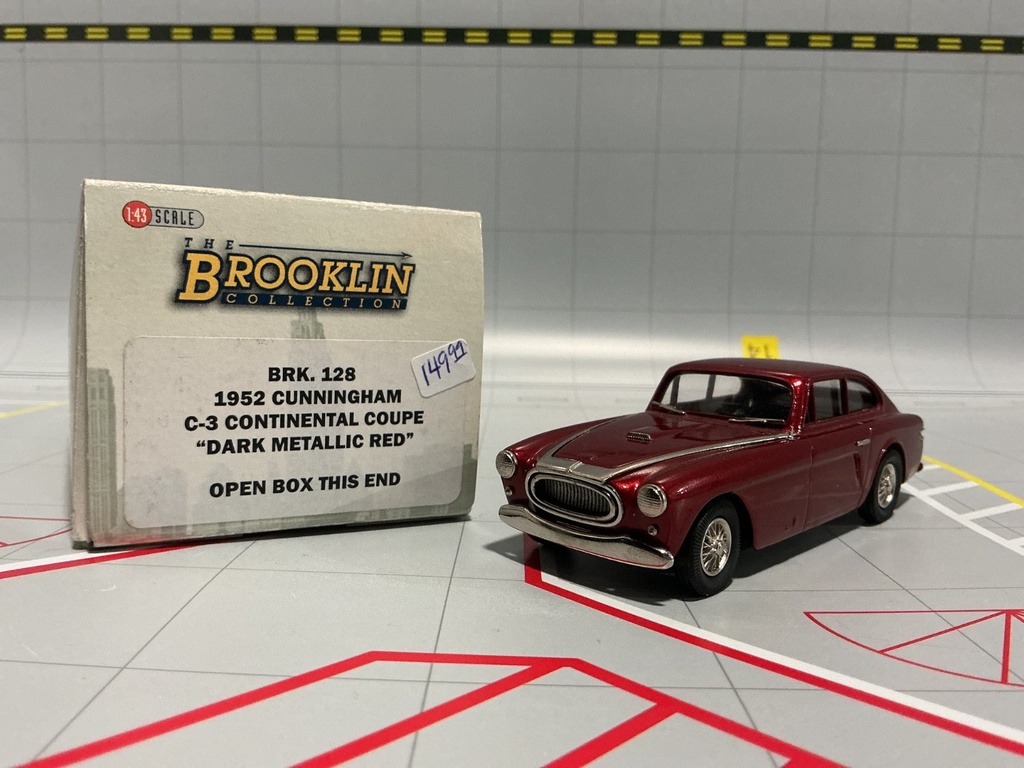 1:43 BROOKLIN MODELS BRK 128 1952 CUNNINGHAM C-3 CONTINENTAL COUPE image