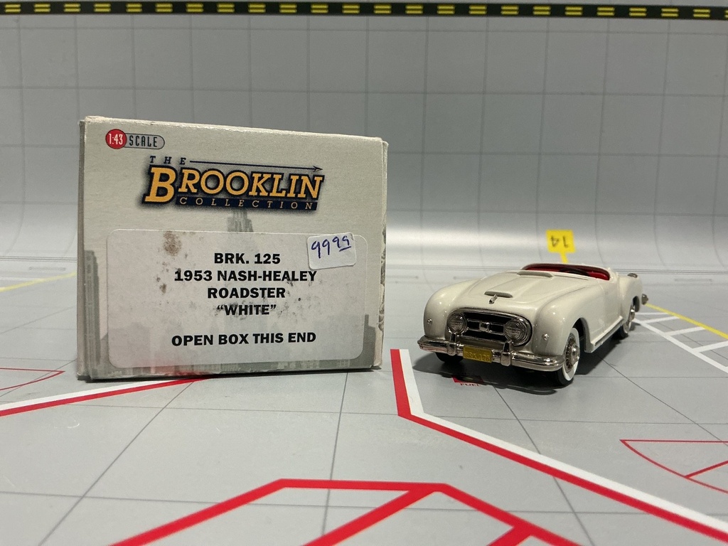 1:43 BROOKLIN MODELS BRK 125 1953 NASH HEALEY ROADSTER WHITE *MISSING WINDSHIELD image