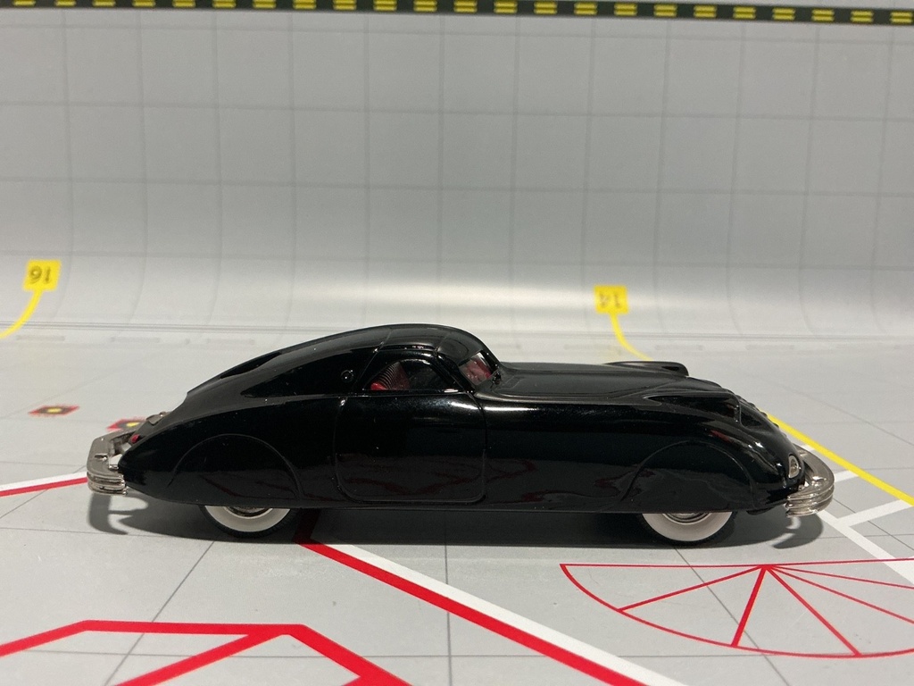 1:43 BROOKLIN MODELS  BRK 33 1938 PHANTOM CORSAIR COUPE image