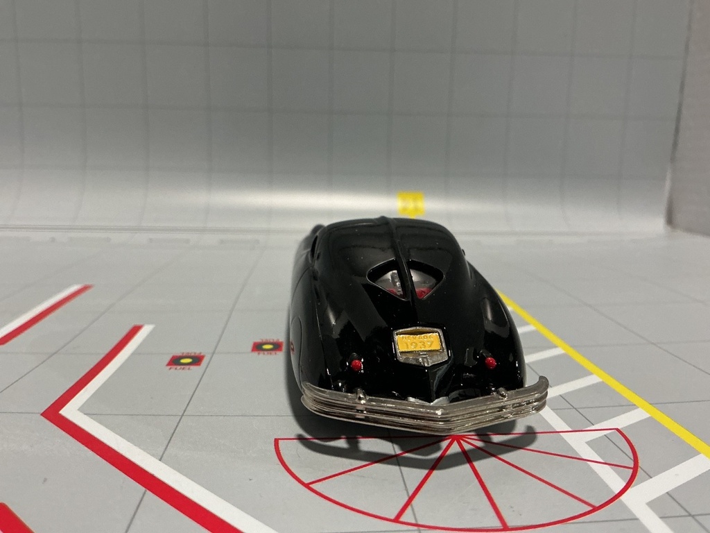 1:43 BROOKLIN MODELS  BRK 33 1938 PHANTOM CORSAIR COUPE image