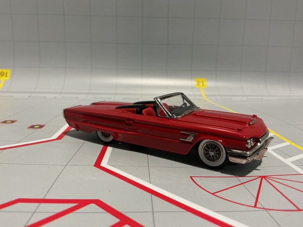 1:43 BROOKLIN MODELS BRK 47 1965 FORD THUNDERBIRD CONVERTIBLE image