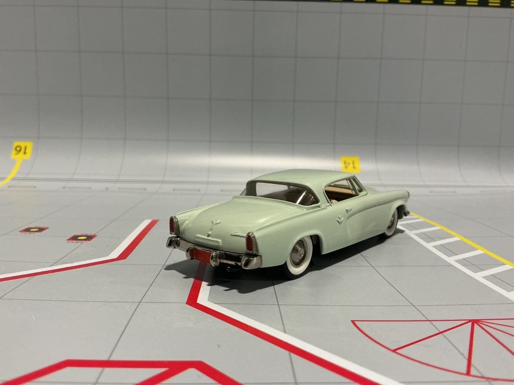 1:43 BROOKLIN MODELS BRK 32 1953 STUDEBAKER COMMANDER STARLINER COUPE image