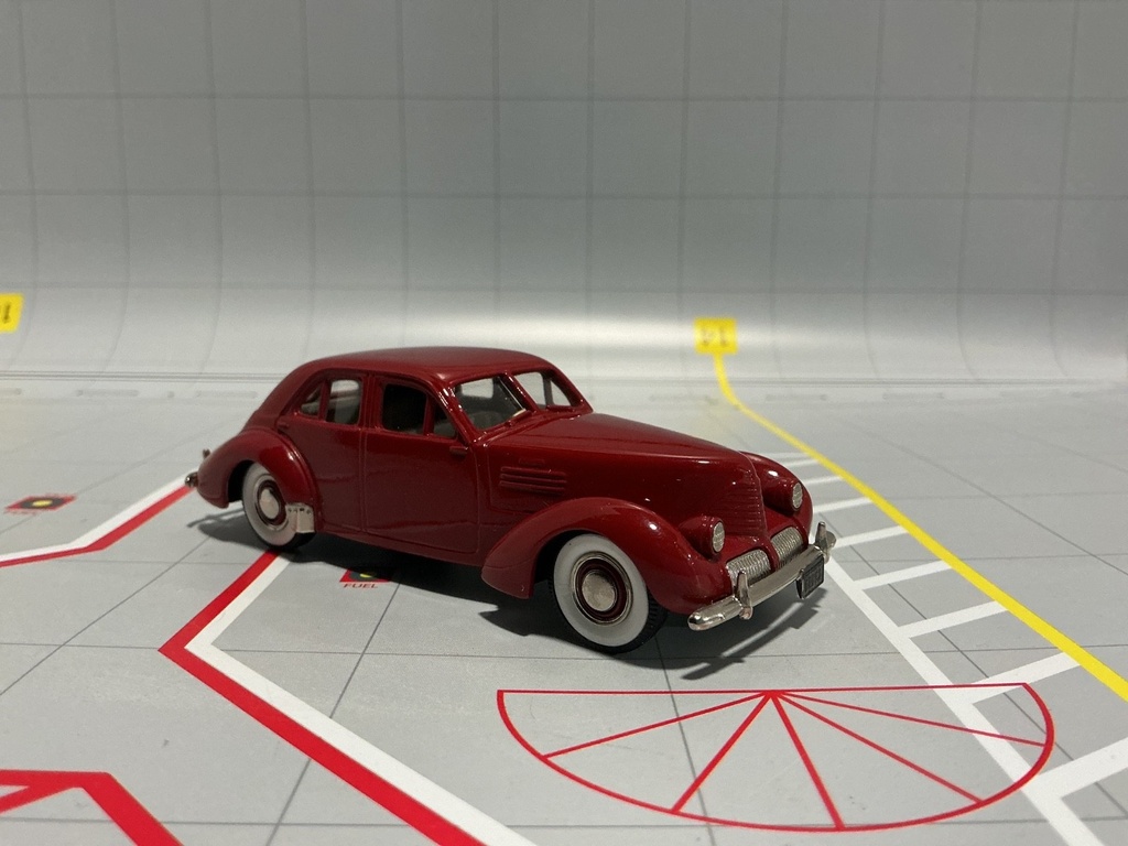 1:43 BROOKLIN MODELS BRK 52 1941 HUPMOBILE MODEL 115R SKYLARK CUSTOM image