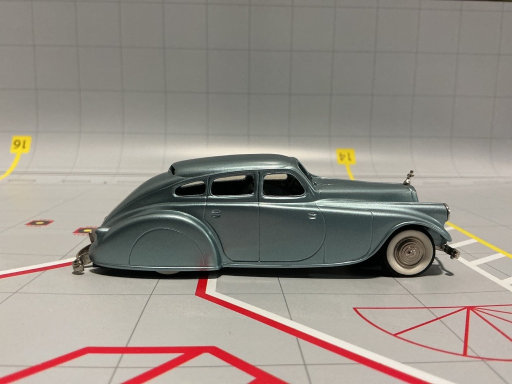 1:43 BROOKLIN MODELS BRK 1 1933 PIERCE ARROW - SILVER ARROW image