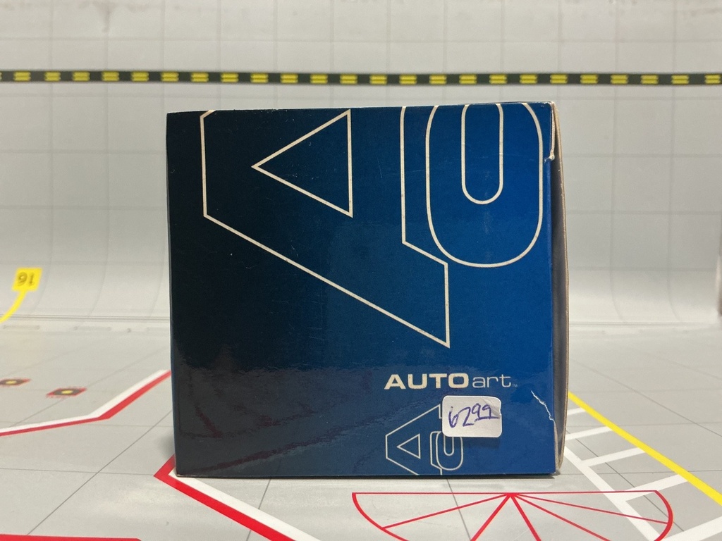 1:43 AUTO ART 51511 CHRYSLER CRUISER (RED) image
