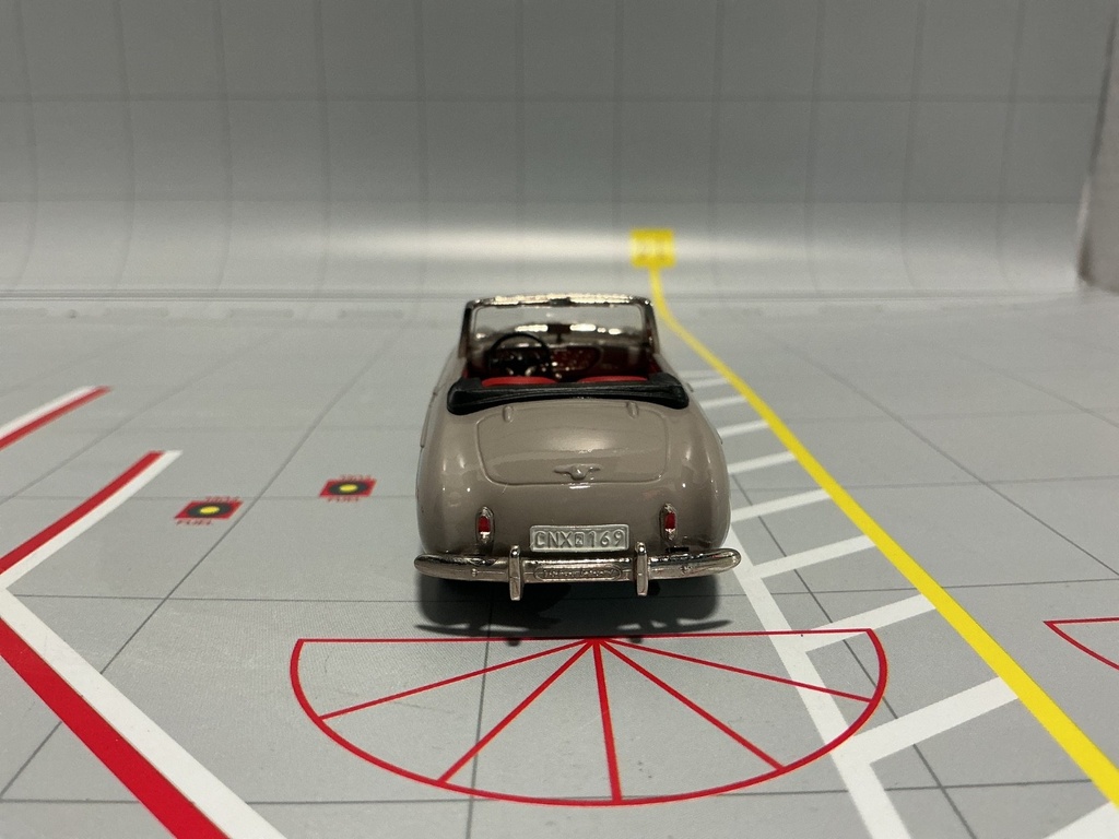 1:43 BROOKLIN / ROB EDDIE MODELS - VOLVO 1969 P1900 SPORTS image