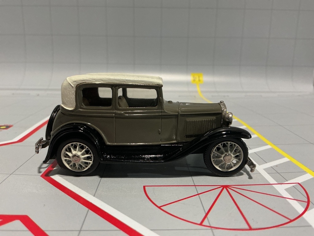 1:43 BROOKLIN MODELS - NO. 3 1930 FORD MODEL A VICTORIA image