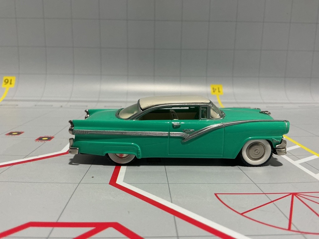 1:43 BROOKLIN MODELS - BRK 23 1956 FORD FAIRLANE 2 DOOR VICTORIA image