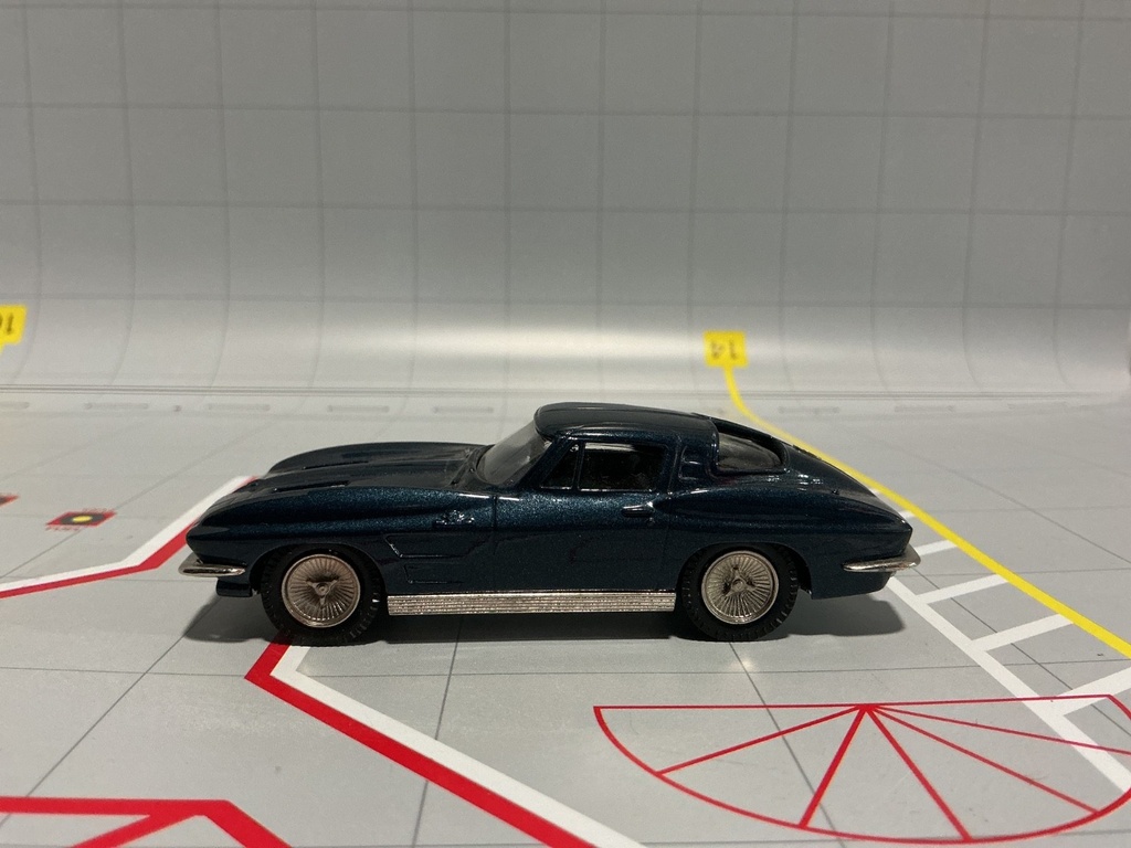 1:43 BROOKLIN MODELS - BRK 21 1963 CHEVROLET CORVETTE STINGRAY COUPE image