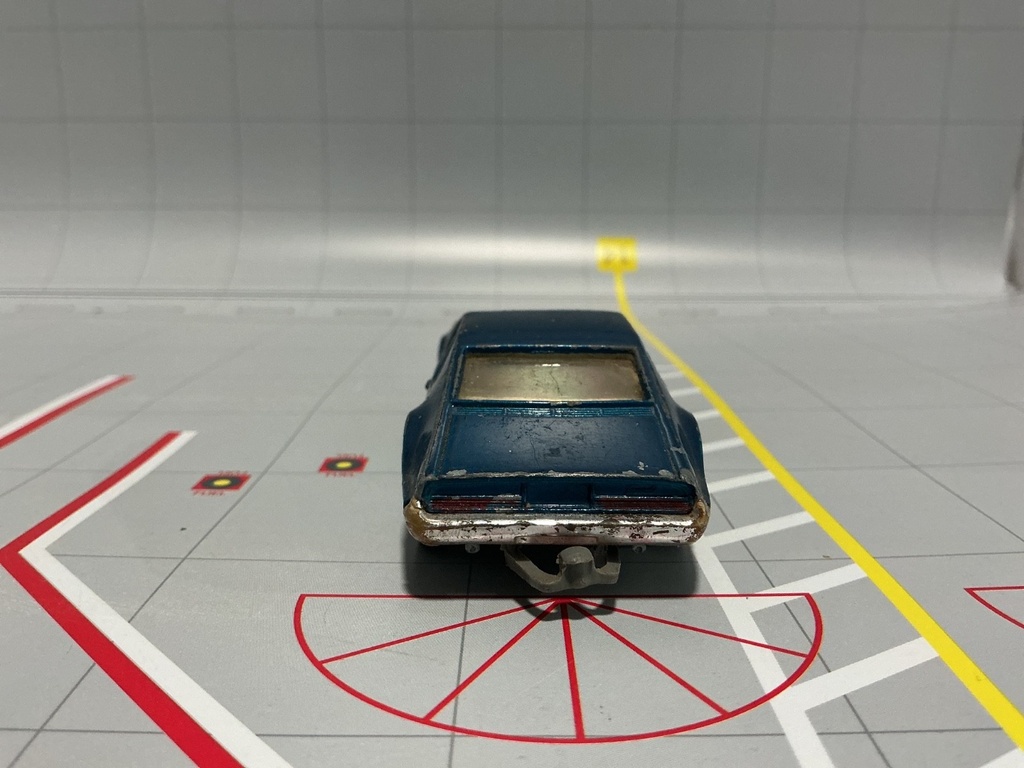 1:43 CORGI OLDSMOBILE TORONADO BLUE ON TAN image