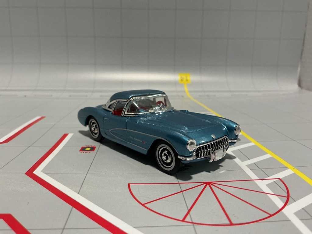 1:43 DINKY / MATCHBOX 1957 CHEVROLET CORVETTE DYM 92139 BLUE ON RED image