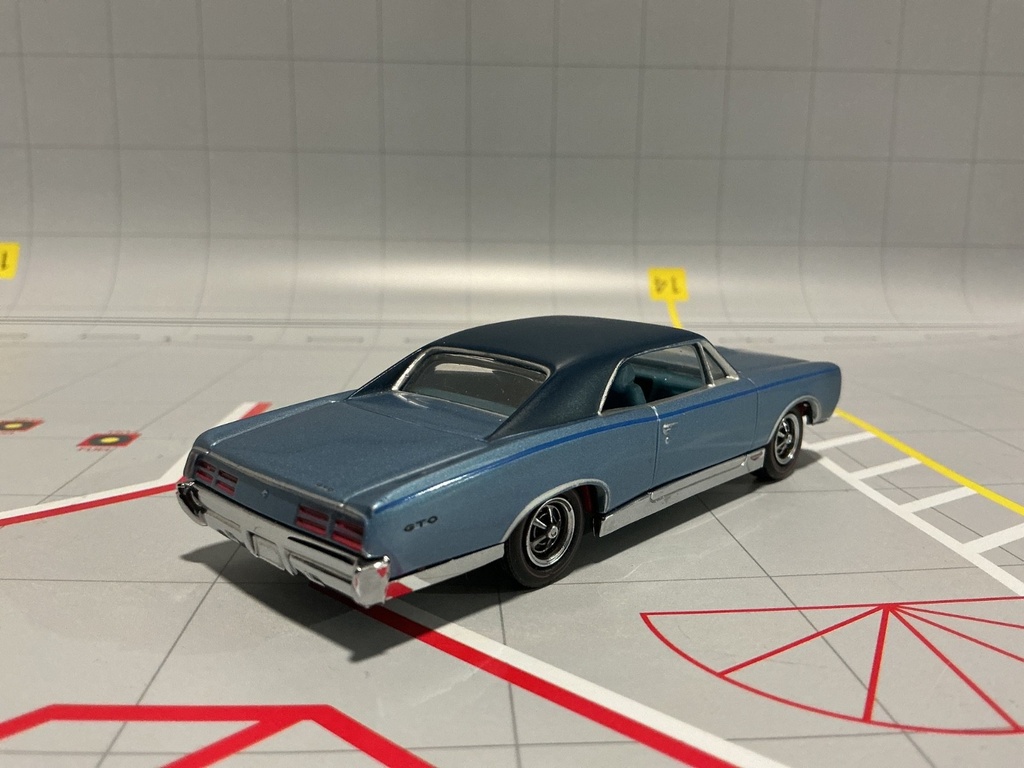 1:43 MATCHBOX MODELS OF YESTERYEAR 1967 PONTIAC GTO *MISSING FRONT GRILL image