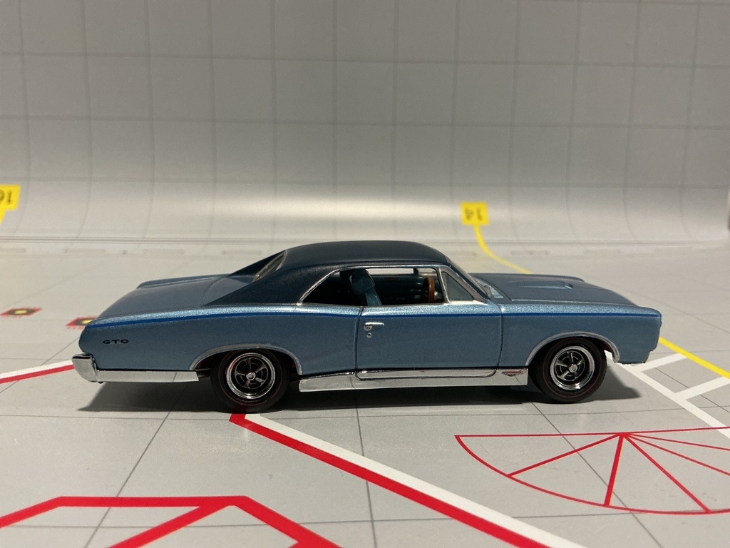 1:43 MATCHBOX MODELS OF YESTERYEAR 1967 PONTIAC GTO *MISSING FRONT GRILL image