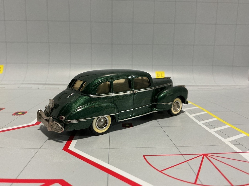 1:43 WESTERN MODELS 1942 HUDSON COMMODORE 8 GREEN image