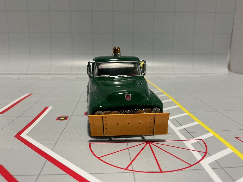 1:43 MATCHBOX MODELS OF YESTERYEAR YRS04 GREEN 1954 FORD F100 SNOW PLOW image