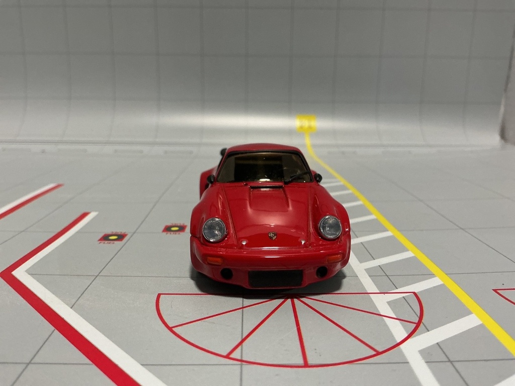1:43 UNIVERSAL HOBBIES PORSCHE 911 RSR 3.0L RED image