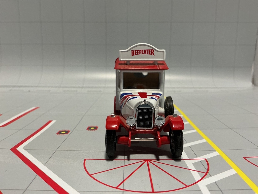 1:43 MATCHBOX MODEL OF YESTERYEAR 1929 MORRIS LIGHT VAN image