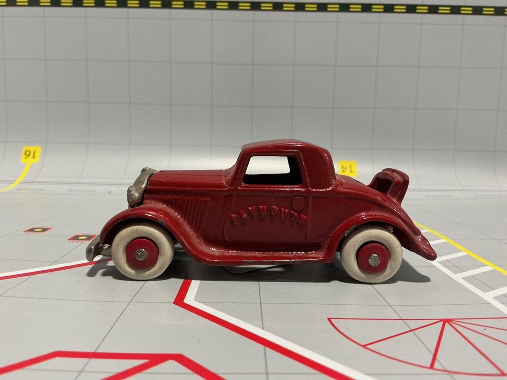 1:43 CAST IRON TOY ‘34 PLYMOUTH 5 WINDOW COUPE image