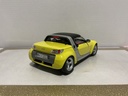 1/18: BURAGO ITALY SMART ROADSTER YELLOW ON RED image