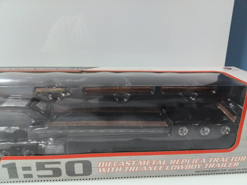 1:50 FIRST GEAR KENWORTH T880 WITH LOWBOY TRAILER KOMATSU 50-3281 - Photo 3