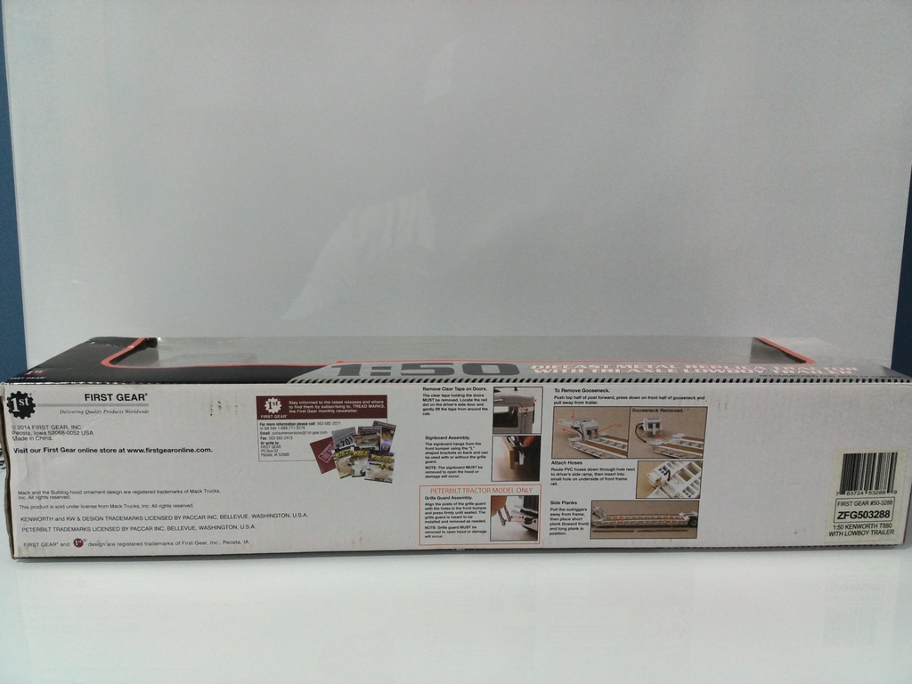 1:50 FIRST GEAR KENWORTH T880 TRI AXLE WITH TRAILER CASE - Photo 3