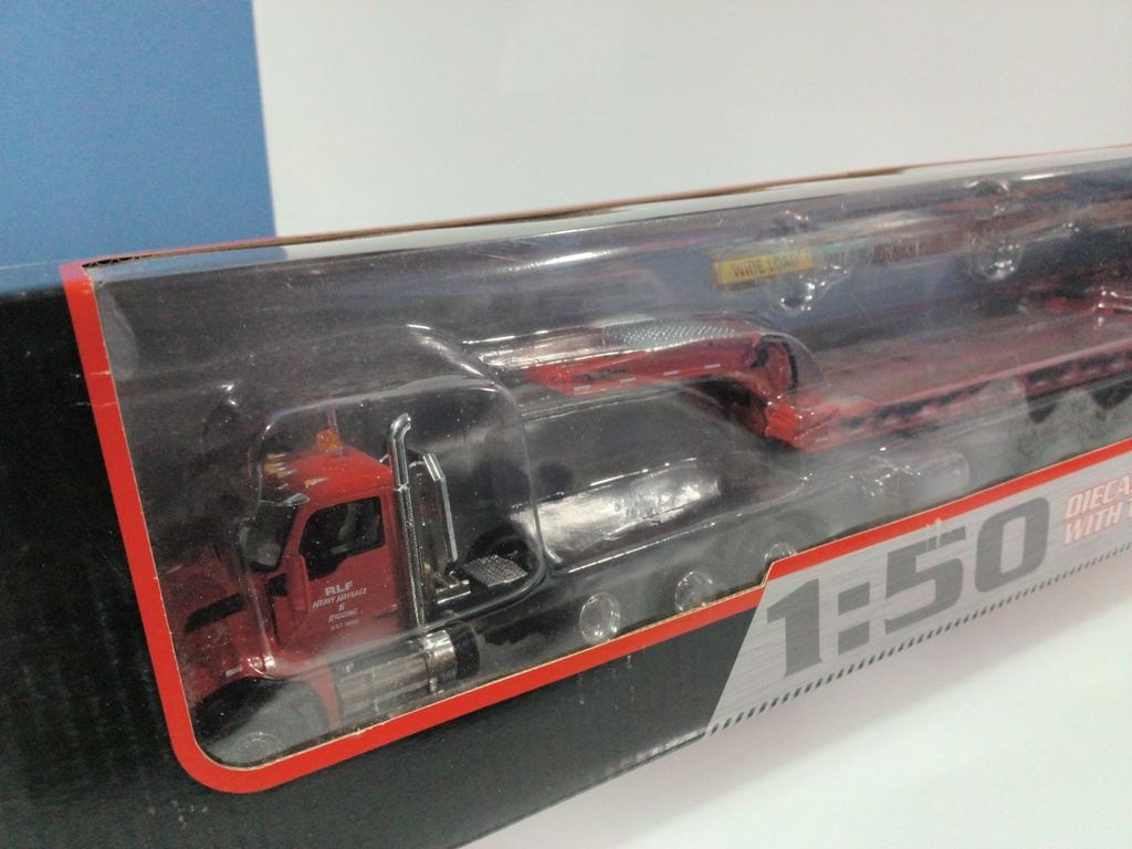 ONE CALL IN 50 FIRST GEAR RLF HEAVY HAULING AND TRIPLE AXLE TRAILER - Photo 2