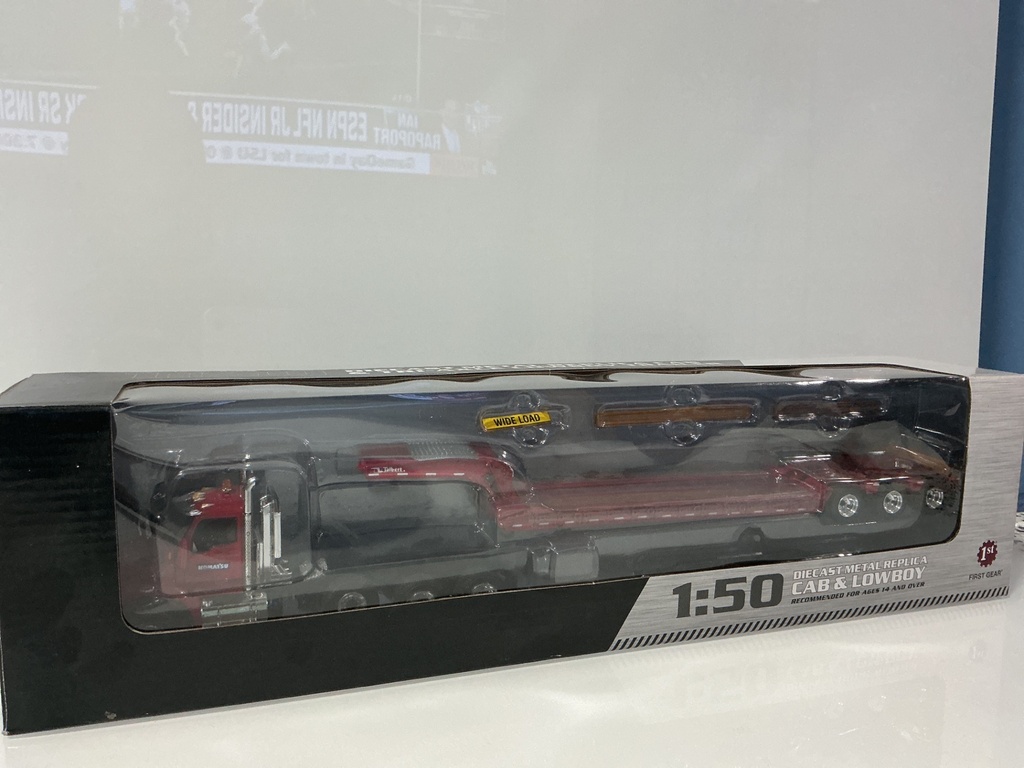 1:50 FIRST GEAR KENWORTH T880 WITH TRACKS A LOWBOY TRAILER RED KOMATSU - Photo 2